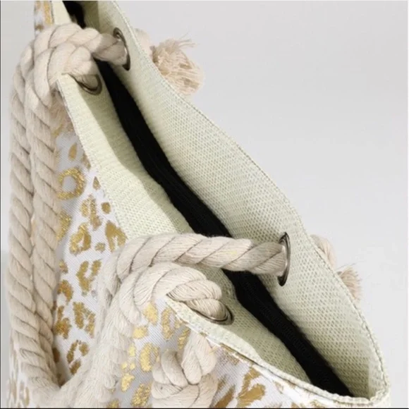 Beautiful Metallic Shiny Leopard Print Bag - Picture 6 of 14